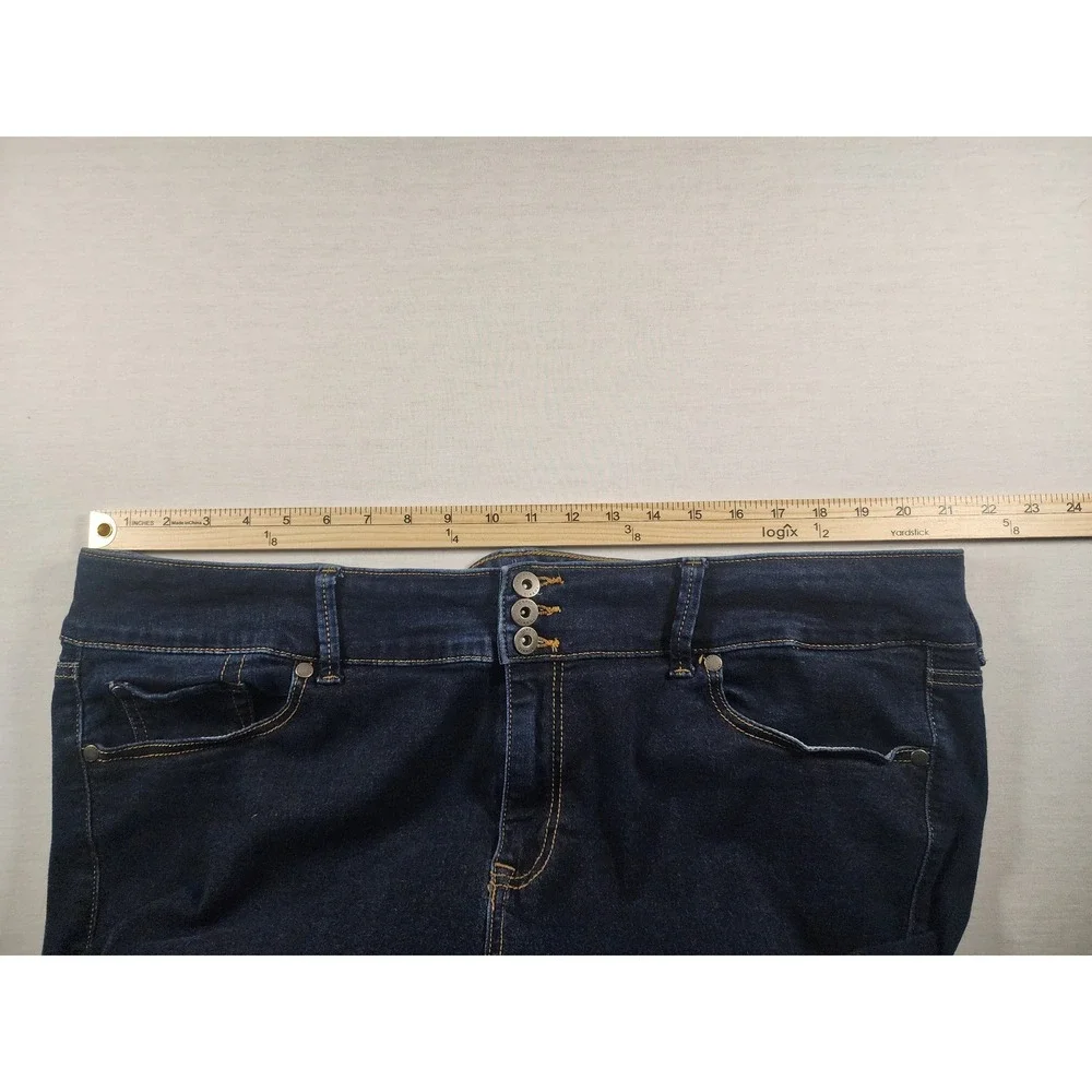 Torrid Super Soft Jegging Dark Wash Triple Button Skinny Jeans 24XT 14873502 - Picture 5 of 9